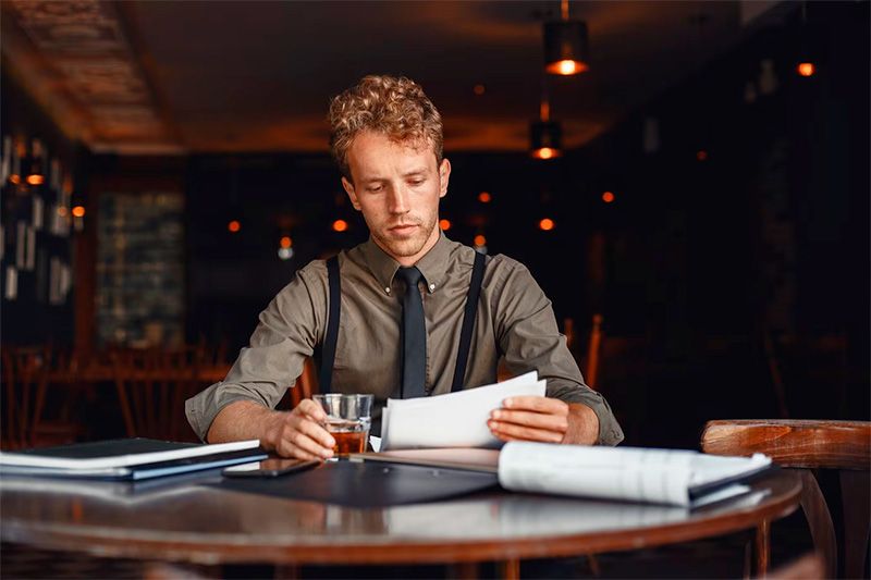 Изучение документов, которые нужны для открытия ресторана