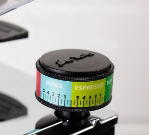 Кофемолка Eureka MIGNON PERFETTO 50 (красный)