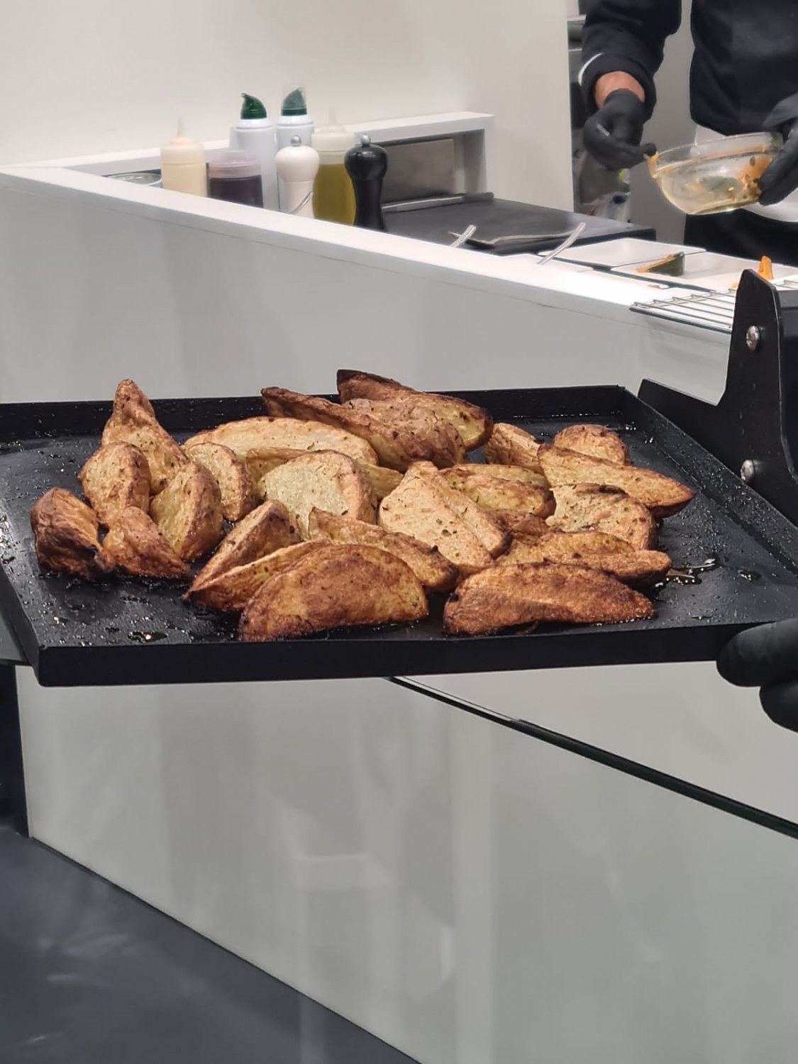 Новинка от UNOX - Speed-X - комбинировання печь с микроволнами Новинка от UNOX - Speed-X - комбинировання печь с микроволнами