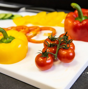 Разделочная доска EKSI 400х300х12 белая Разделочная доска EKSI 400х300х12 белая