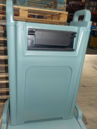 Уцененный термоконтейнер Cambro UC500 401 синевато-серый