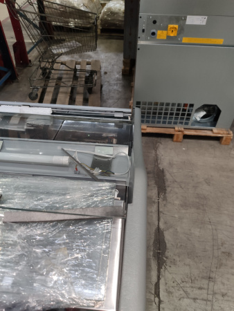 Уцененная универсальная витрина Cryspi ВПСН 0,40-0,92 (Octava SN 1500) (верх3002гл_низ7016гл)