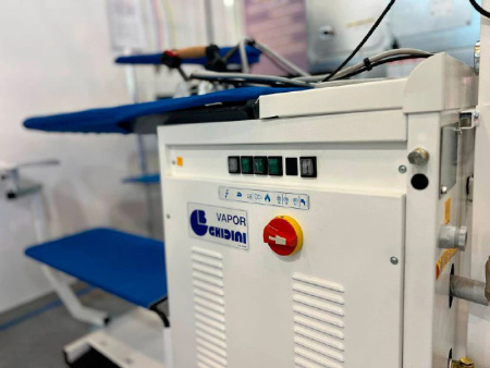 Гладильный стол Ghidini VAPOR