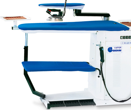Гладильный стол Ghidini VAPOR