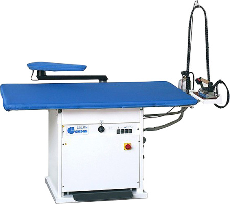 Гладильный стол Ghidini EOLO M