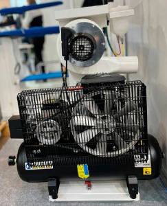 Пятновыводной стол Ghidini GB-S-88 F