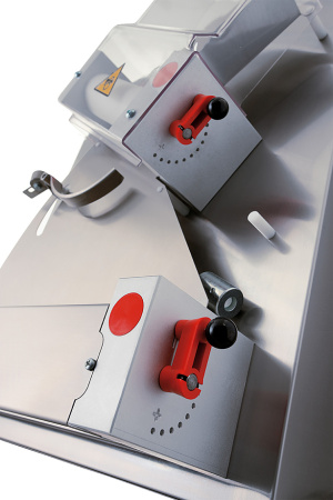 Тестораскаточная машина Pizza Group RM32A