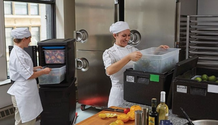 Термоконтейнер Cambro EPP180 110 черный