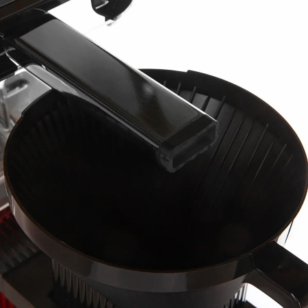 Подача воды в воронку Moccamaster KBG741 Select