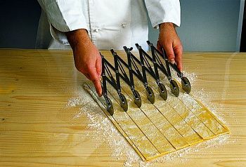 Профессиональный нож Martellato ROTAPINOX5O