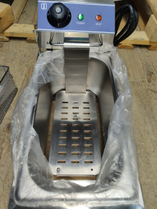 Уцененная фритюрница Eksi HEF-6L