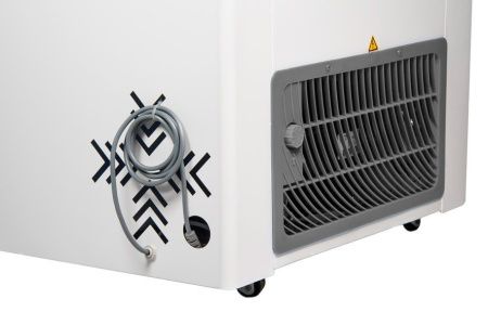 Решетка и провод питания в морозильнике FG 250 с